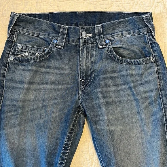True Religion Mens Jeans. Size 31 Straight. EUC! - Picture 2 of 10